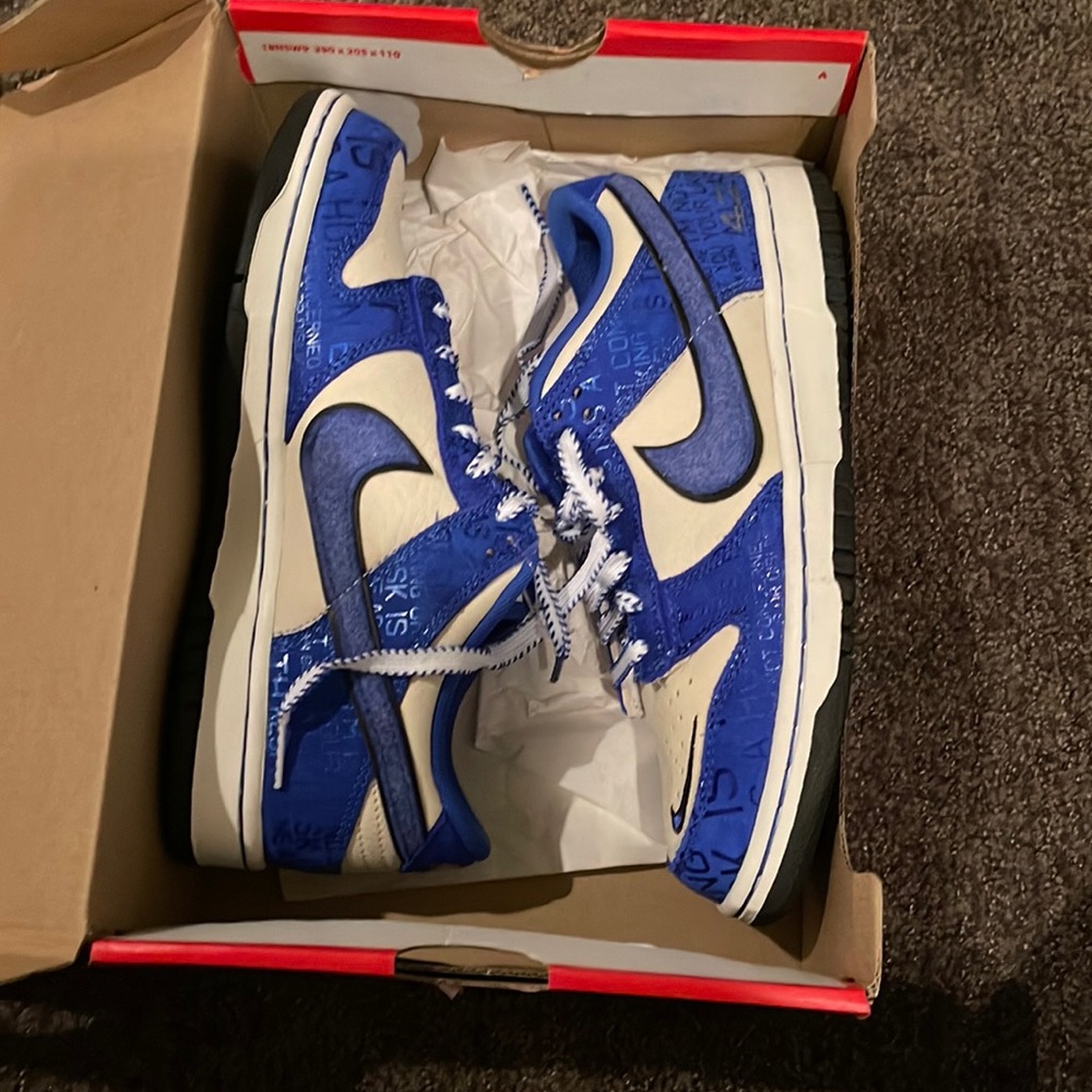 Nike Dunk Low Limited edition Jackie Robinson